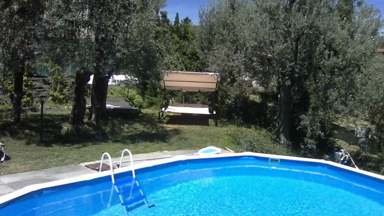 Apartamento Il Borgo Dei Pini Vinci Exterior foto